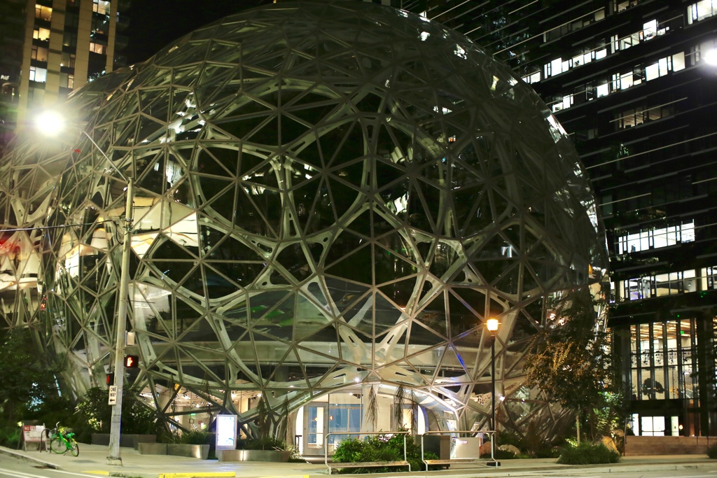 シアトルのアマゾンの建物