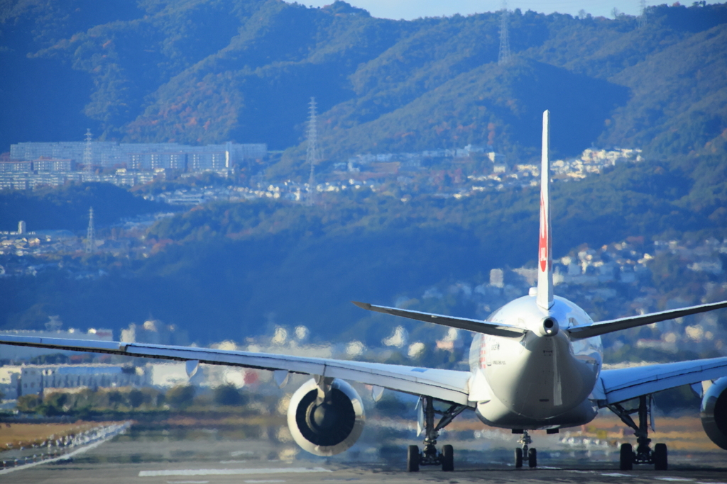 伊丹空港千里川側