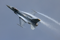 F-16 Fighting Falcon　上昇（2023年三沢航空祭）　