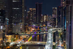 夜の阪神高速