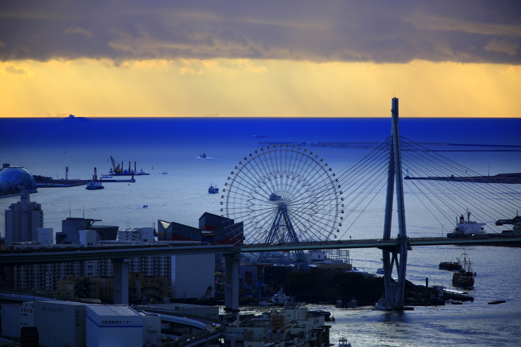 天保山方面　（2012年）