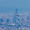 大阪上空のヘリ