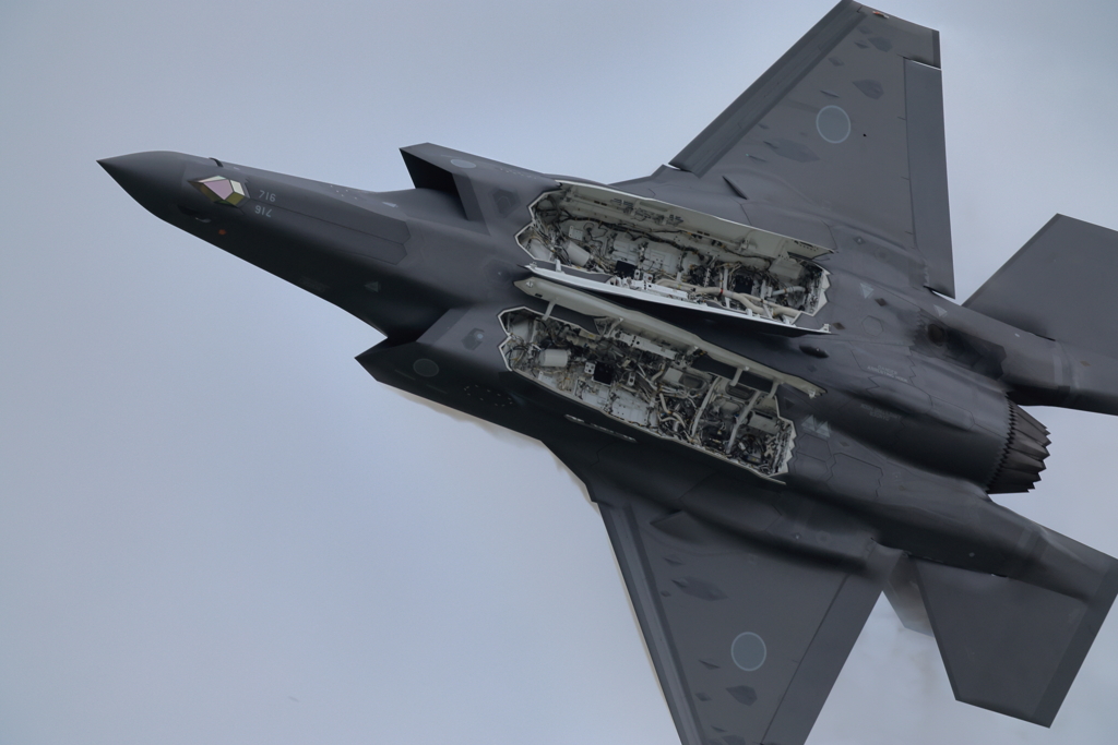 F35A　格納扉開　（2023年三沢航空祭）　