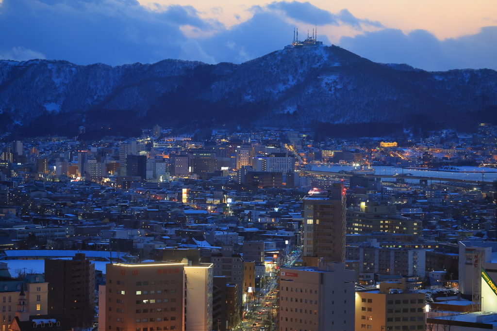 五稜郭夕景　横