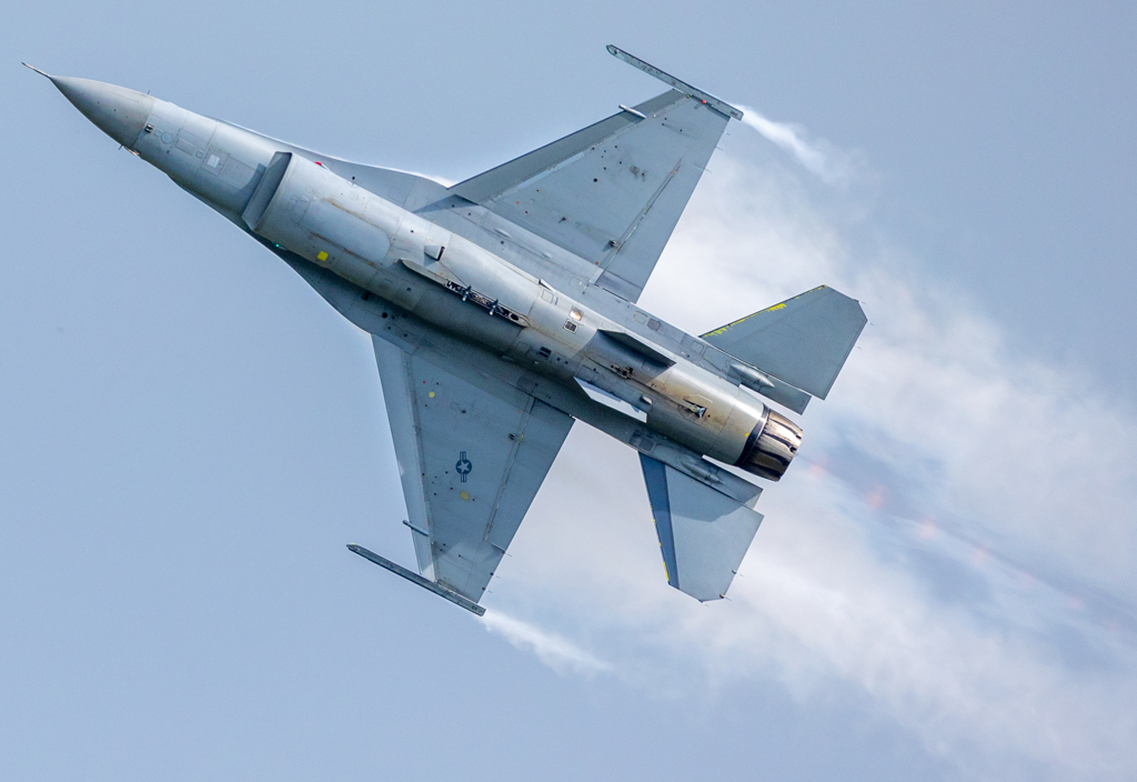 Ｆ16　ベイパー