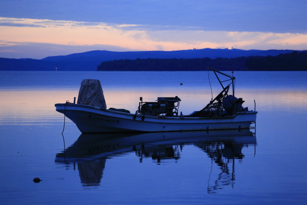 網走湖の夜明け