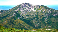 三俣蓮華岳(2841m)より望む黒部五郎岳と巨大なカール 三俣蓮華岳(2841m)より望む黒部五郎岳と巨大なカール