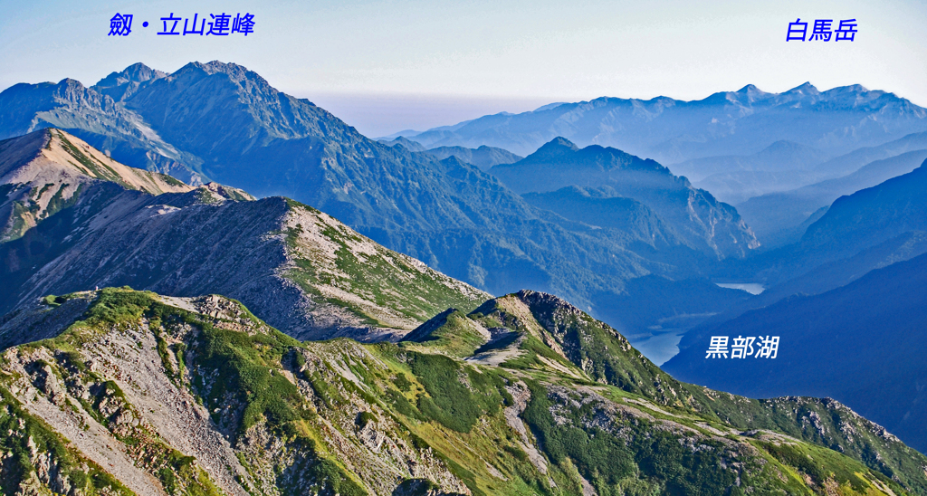 水晶岳より望む北方向の秀峰群