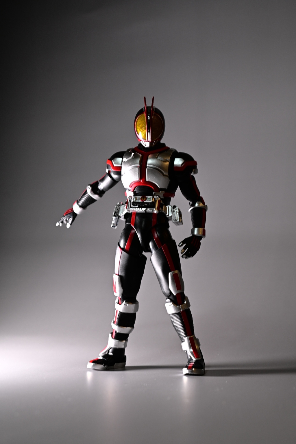 Z30×マクロレンズで仮面ライダー555