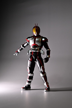 Z30×マクロレンズで仮面ライダー555