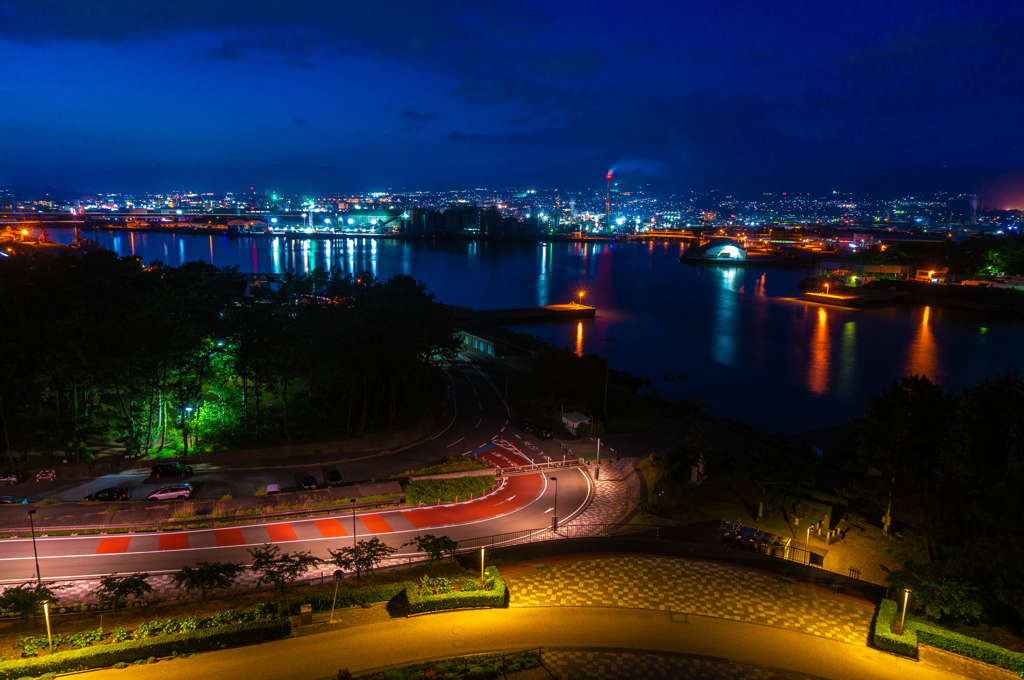 田子の浦港と富士山の夜景２