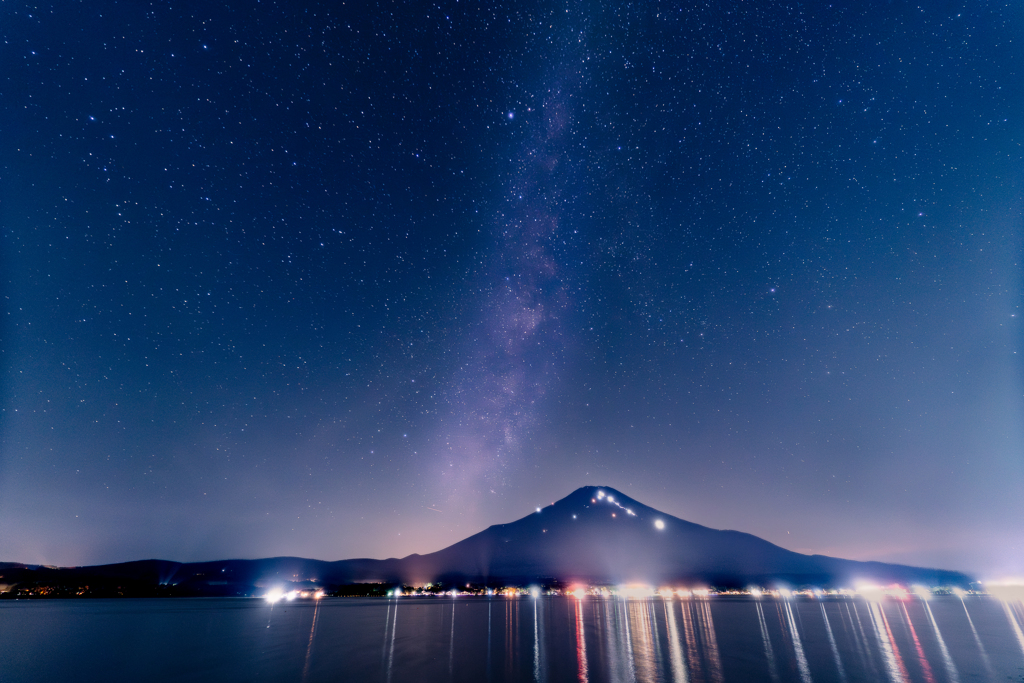 夏富士と天の川