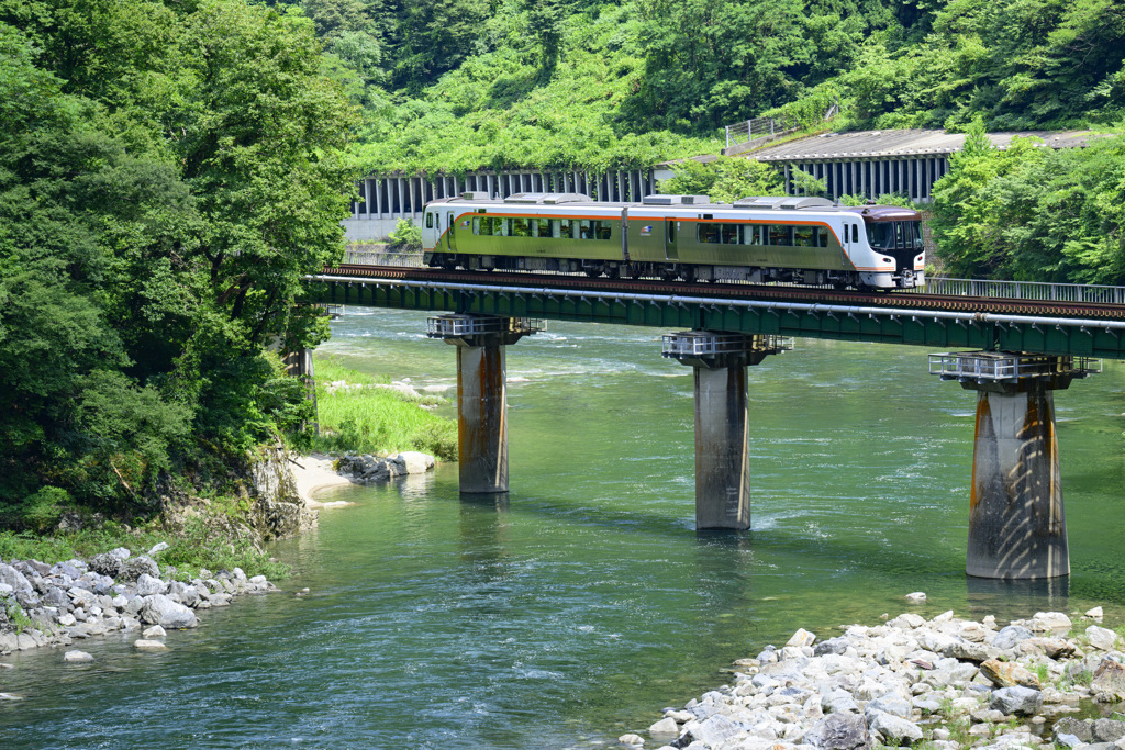 新型が行く