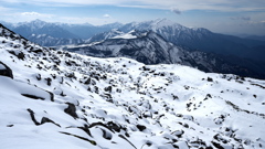 浄土山登山道　雪と岩