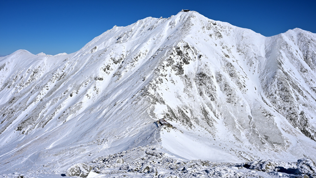 一ノ越から雄山に至る稜線
