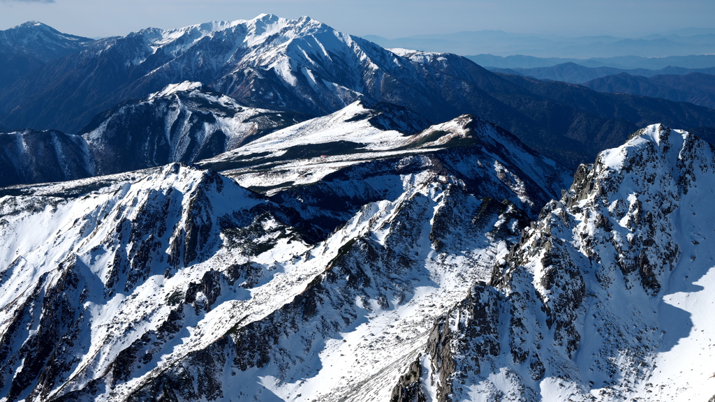 雄山から望む五色ヶ原、薬師岳