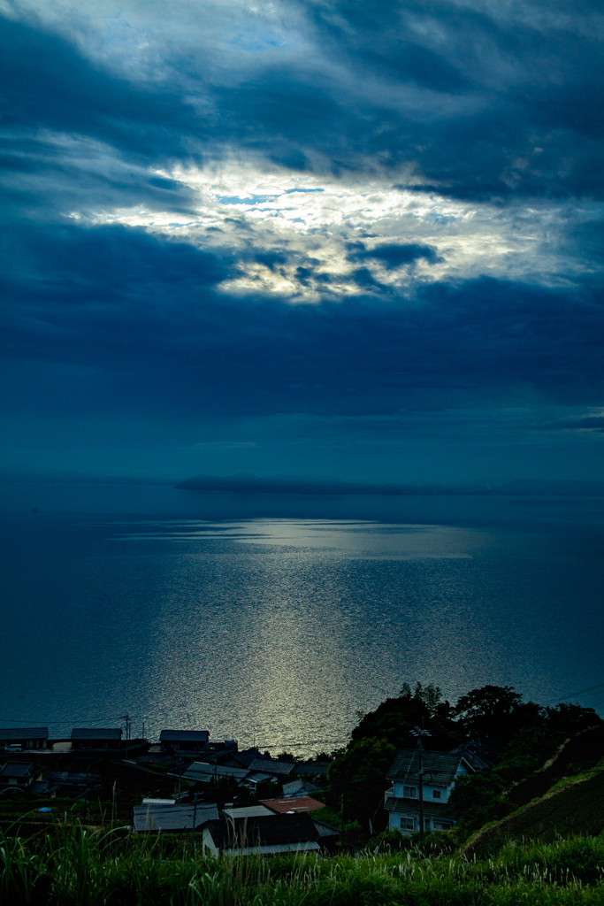 雨雲のスキマ