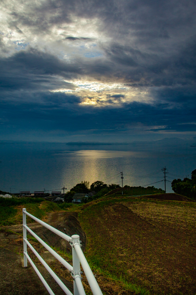 雨雲のスキマ