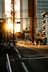 都会の夕暮れ