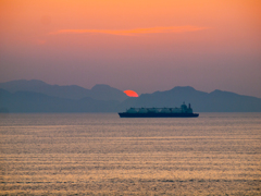 ホルムズ海峡の夕陽