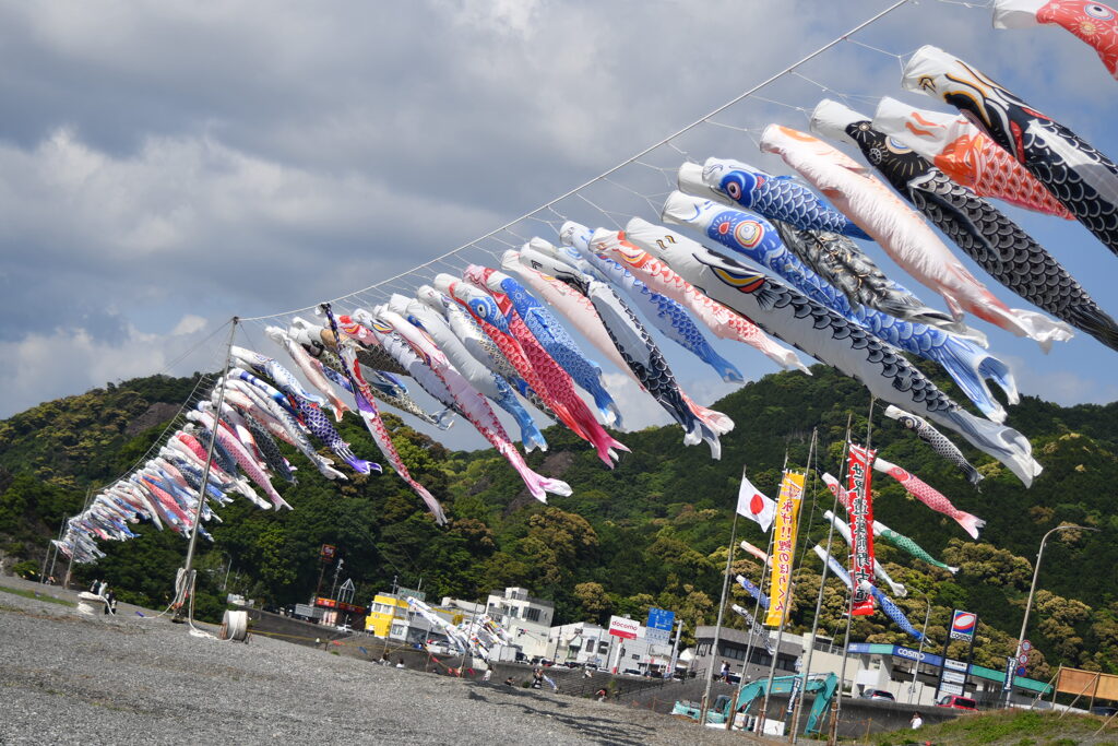 熊野の「泳げ！鯉のぼりくん」