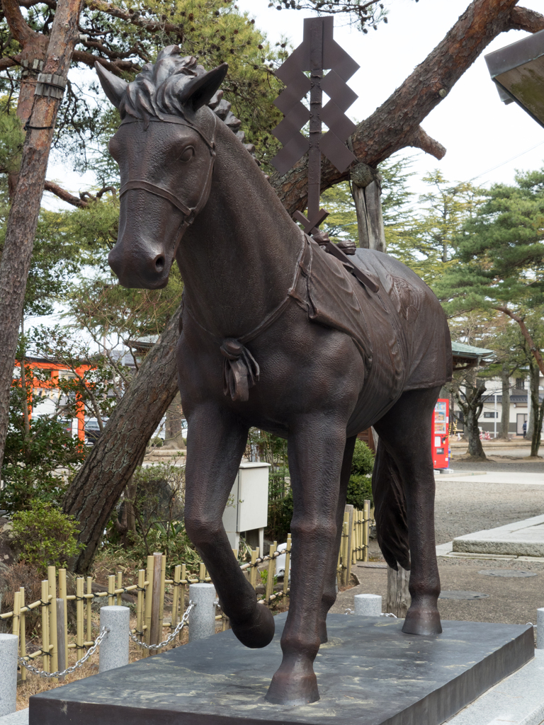 御神馬像