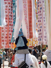 肩車でかき分け進むよ