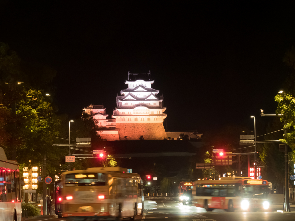夜の姫路城
