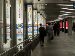 食欲をそそる通路