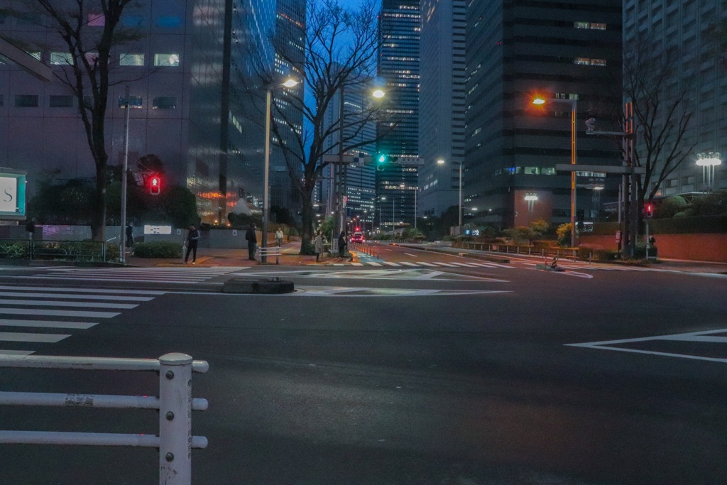 都庁付近の道路