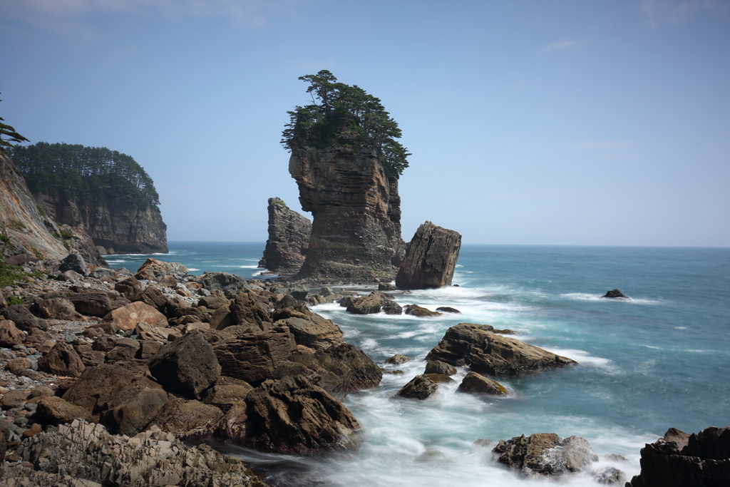 三陸山王岩