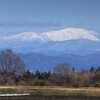 東の山を見て