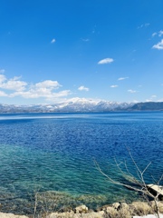 春の田沢湖