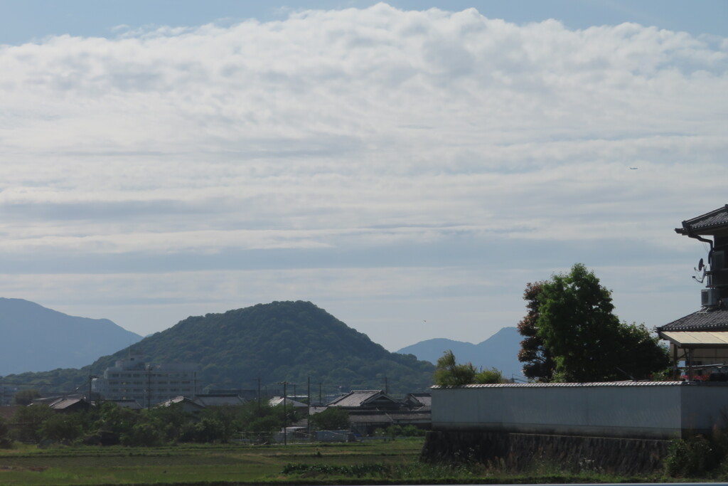 うなびやまこけい