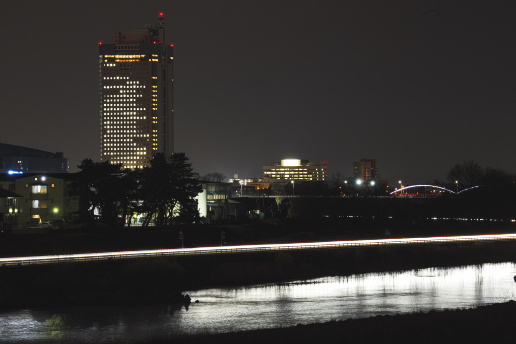 群馬県庁の夜