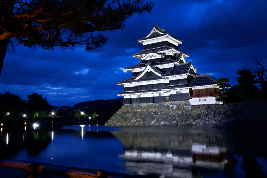 宵闇の城