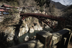 三峯神社表参道の橋