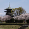塔のある風景