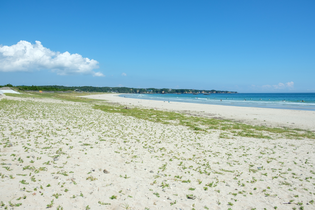 青い空と海と砂浜
