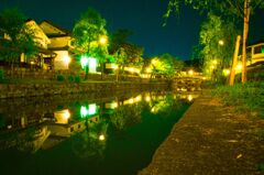 倉敷美観地区水路の夜景