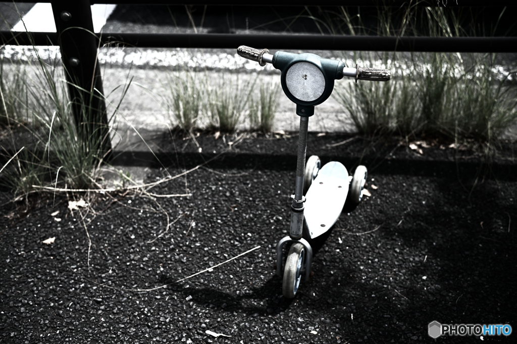 子供を待つ自転車