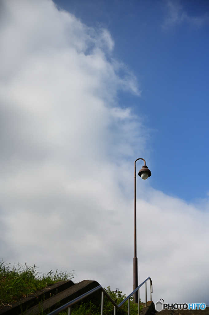 街灯と空