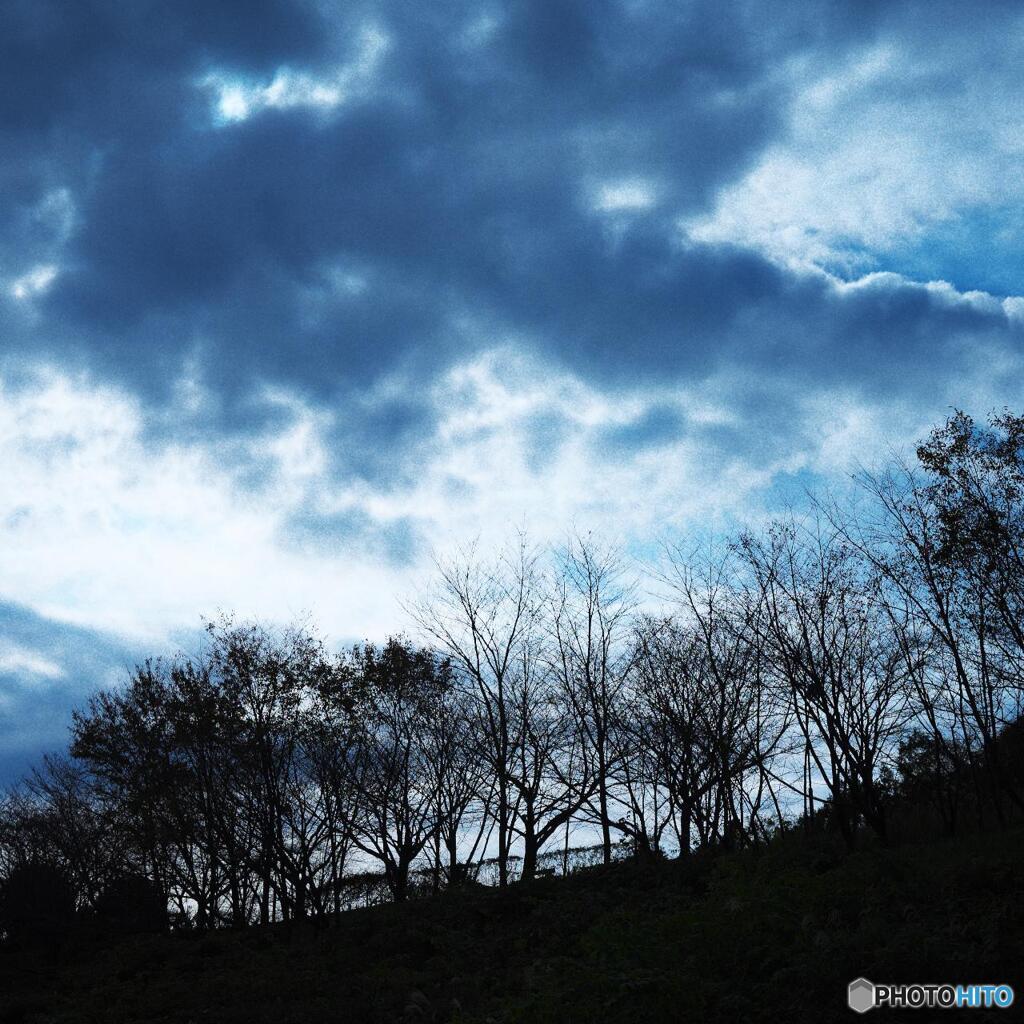暗雲