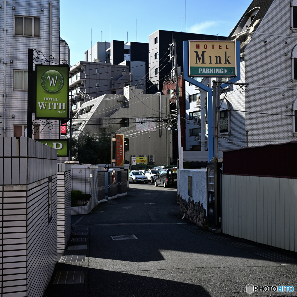 【写真展 Maze Q4CY24】あるホテル街