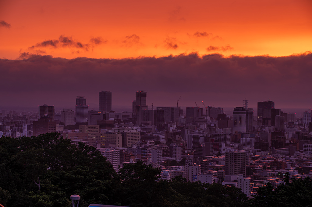 札幌の朝焼け