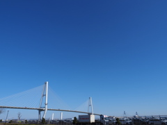 橋と青空