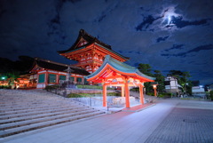伏見稲荷大社　夜