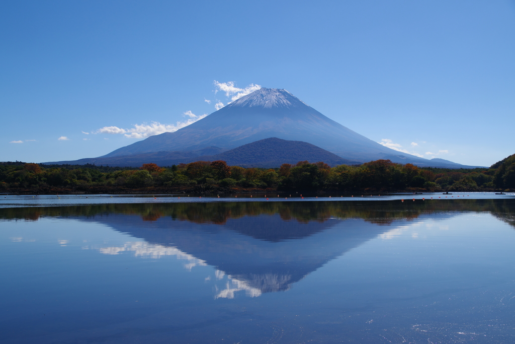 精進湖