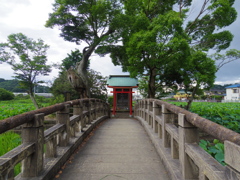 池の神社