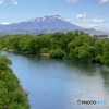 川と岩手山